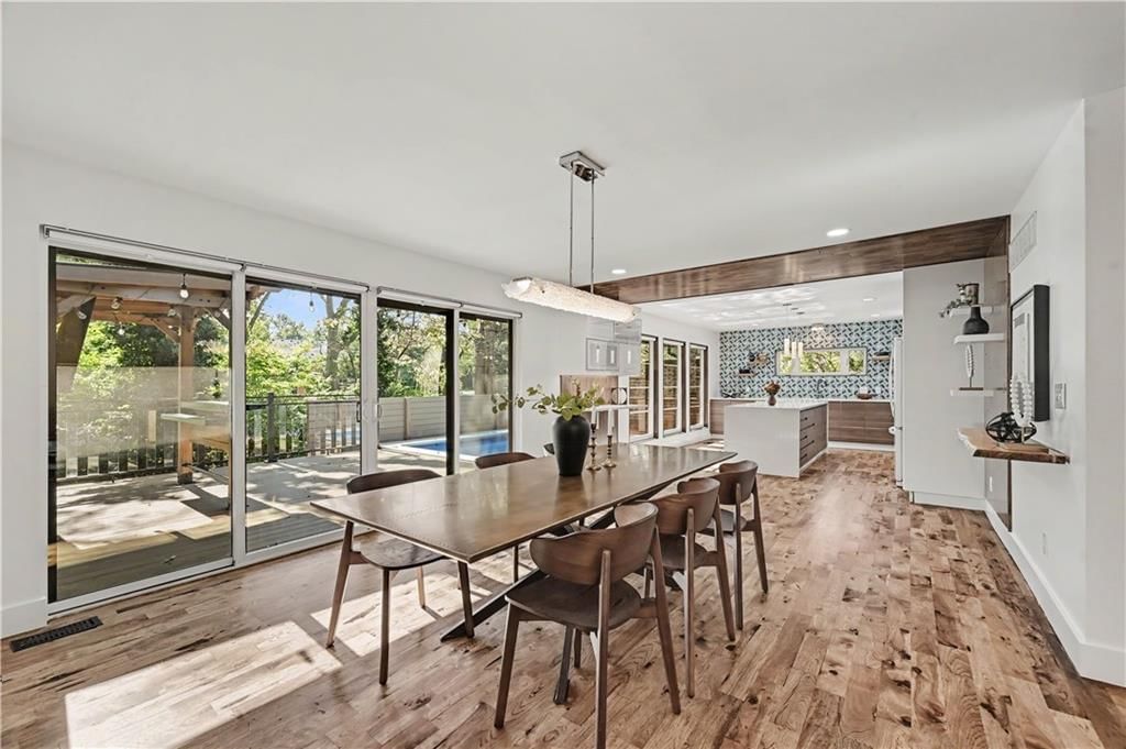 Photo 10: open floor plan, 2110 W 71st Terrace, Prairie Village, KS 66208