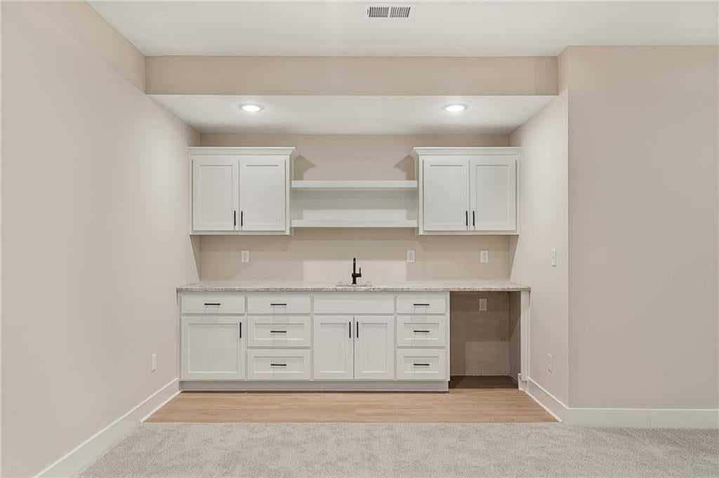 Wet bar at 12940 Sewell Avenue, Kansas City, KS 66111