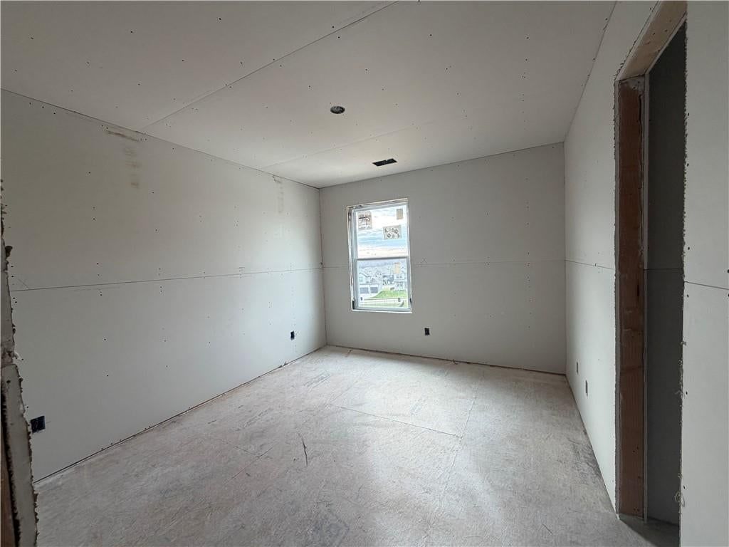 Photo 22 of 65 - 11446 S Barker Street, Olathe, KS 66061