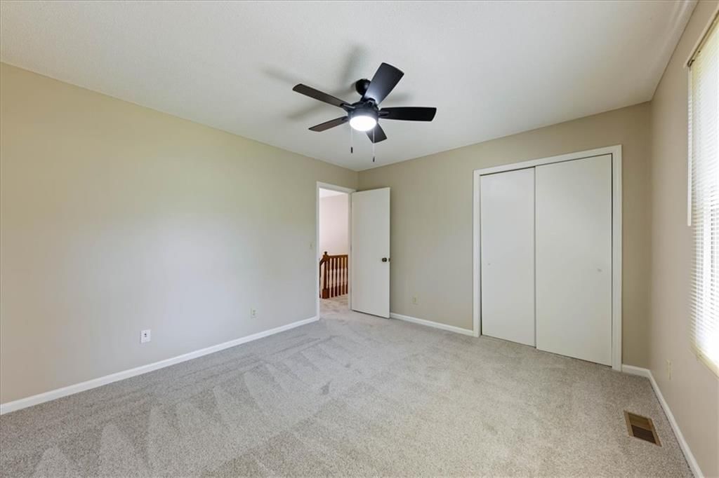 Photo 21 of 35 - 12490 S Ortega Drive, Olathe, KS 66062