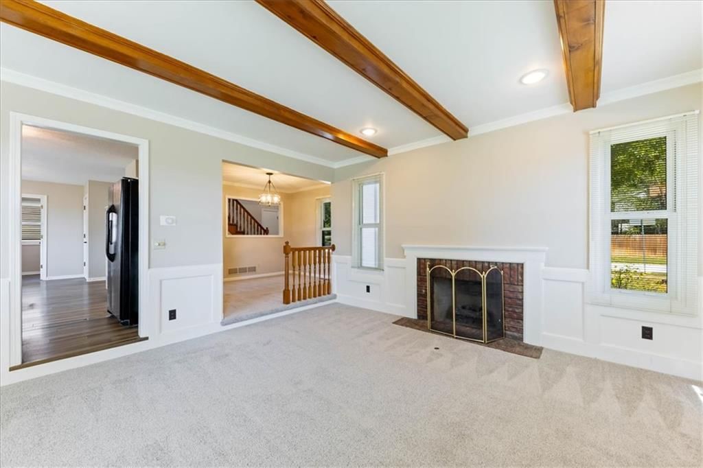 Photo 12 of 35 - 12490 S Ortega Drive, Olathe, KS 66062