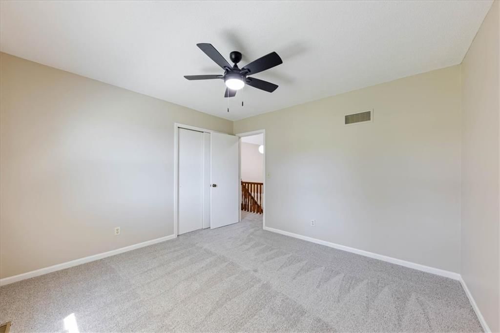 Photo 23 of 35 - 12490 S Ortega Drive, Olathe, KS 66062