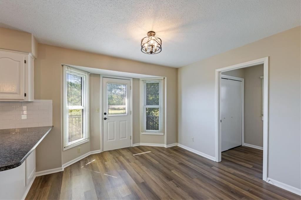 Photo 16 of 35 - 12490 S Ortega Drive, Olathe, KS 66062