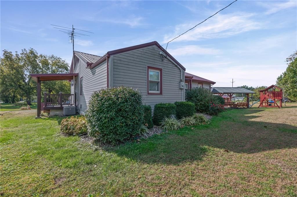 203 Frank Street, Edgerton, MO: listing photo 3