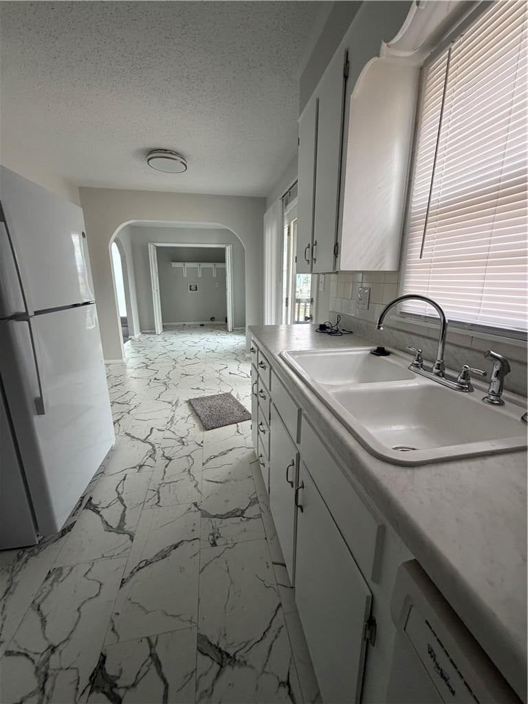 Photo 19 of 21 - 1305 Farview Drive, Independence, MO 64056