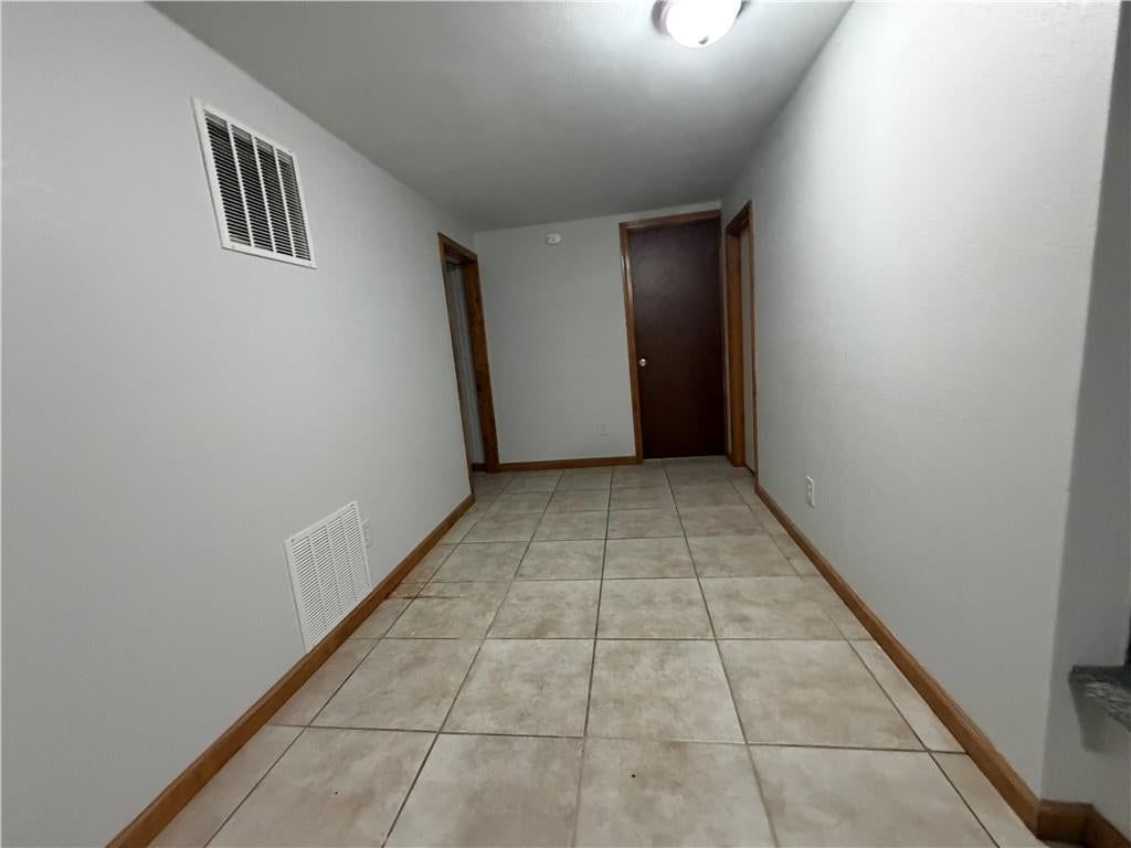 Recessed lighting at 1305 Farview Drive, Independence, MO 64056