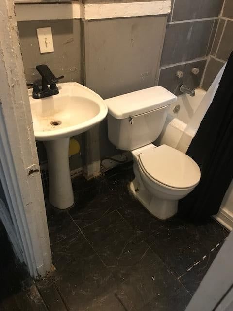 Photo 15 of 15 - 5700 Brooklyn Avenue, Kansas City, MO 64130