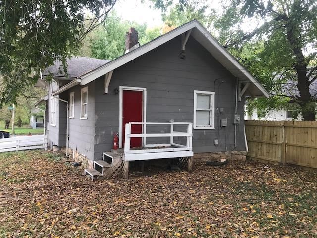 5700 Brooklyn Avenue, Kansas City, MO: listing photo 2