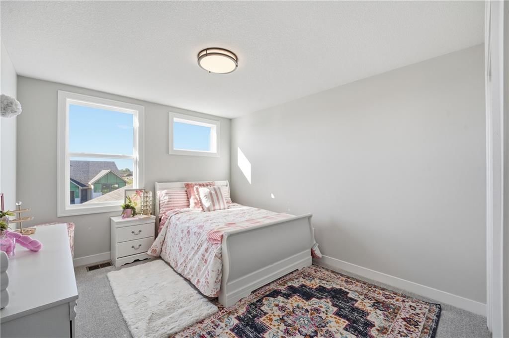 Photo 18 of 29 - 18360 W 195th Street, Spring Hill, KS 66083