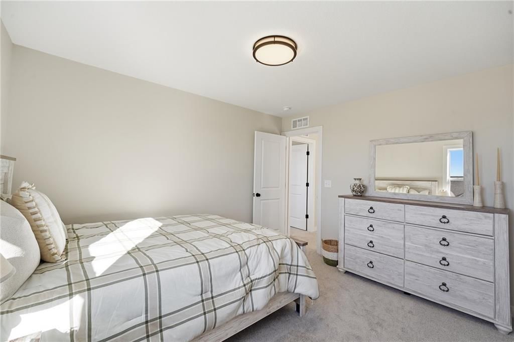 Photo 16 of 29 - 18360 W 195th Street, Spring Hill, KS 66083