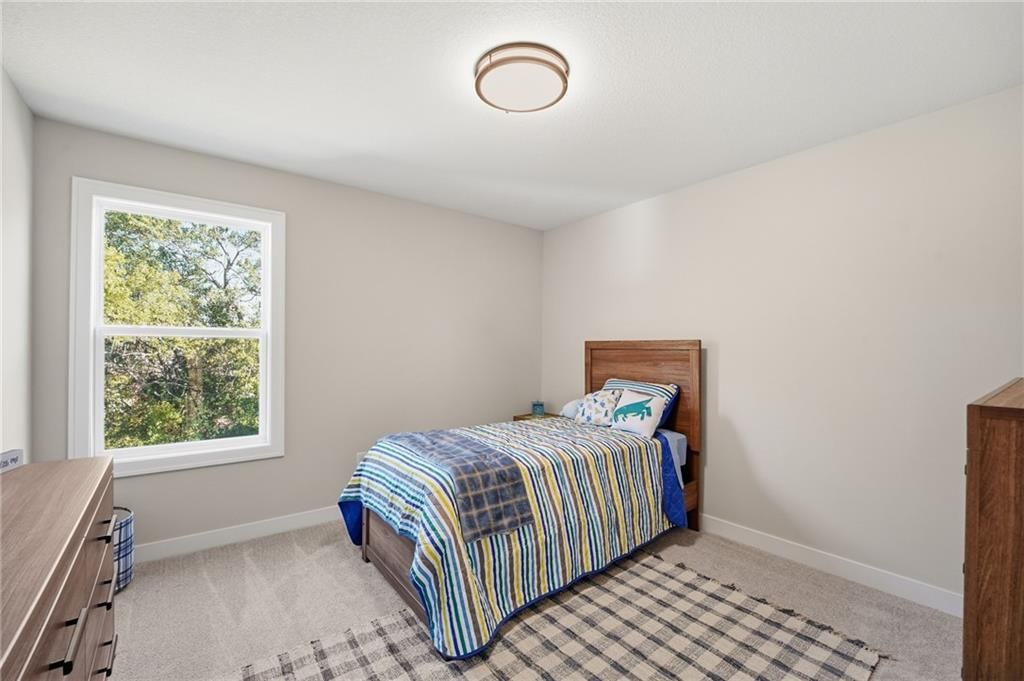 Photo 19 of 29 - 18360 W 195th Street, Spring Hill, KS 66083