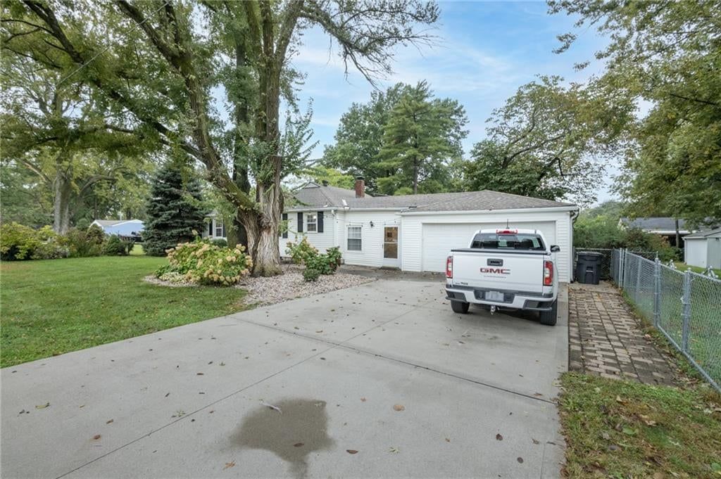 400 NW Frances Road, Lee's Summit, MO: listing photo 3