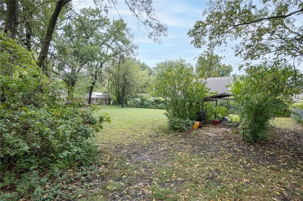 Photo 46 of 55 - 400 NW Frances Road, Lee's Summit, MO 64063