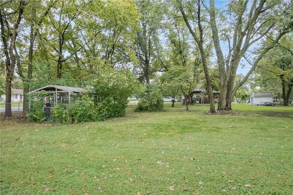 Photo 8 of 55 - 400 NW Frances Road, Lee's Summit, MO 64063