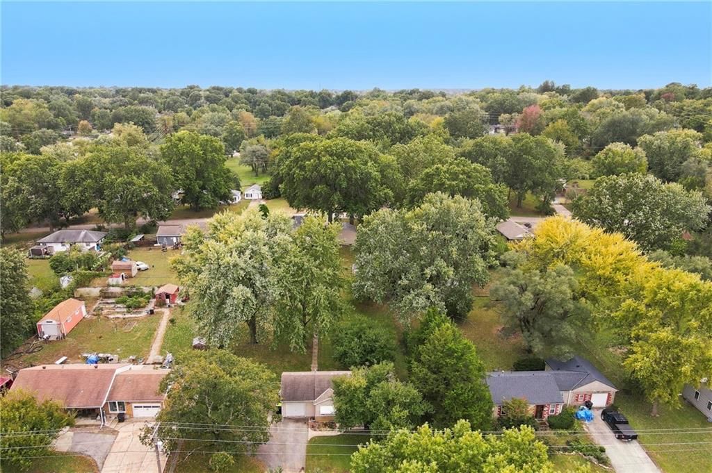 Photo 39 of 46 - 10601 E Sheley Road, Independence, MO 64052