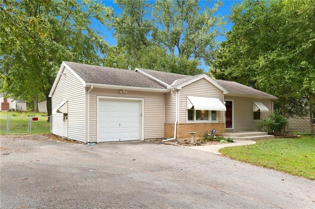 Photo 42 of 46 - 10601 E Sheley Road, Independence, MO 64052