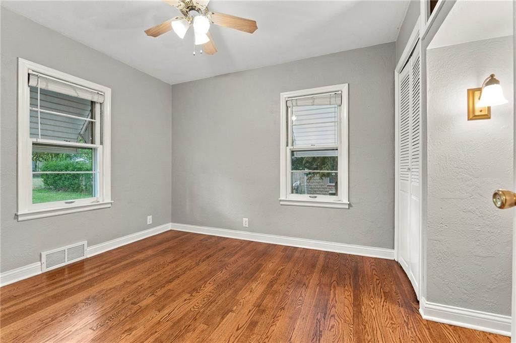 Photo 18 of 46 - 10601 E Sheley Road, Independence, MO 64052