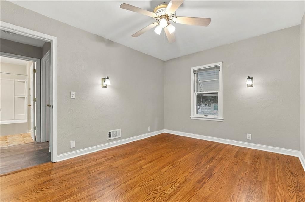 Photo 24 of 46 - 10601 E Sheley Road, Independence, MO 64052