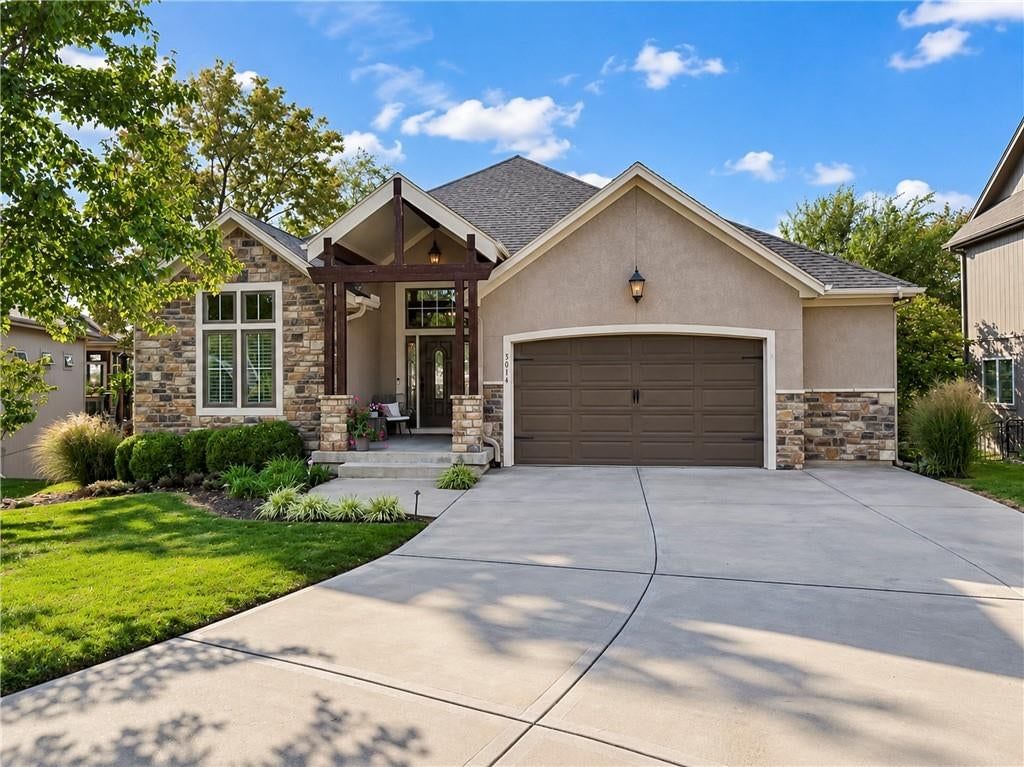 5014 Bradshaw Street, Shawnee, KS