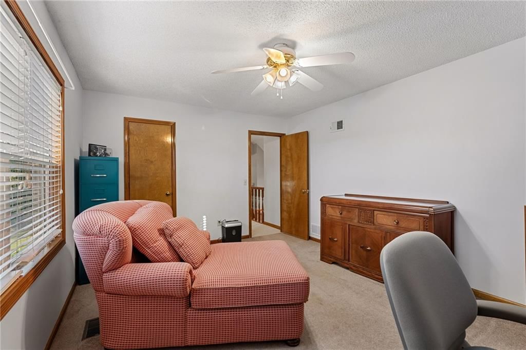 Photo 33 of 47 - 811 N Mesa Street, Olathe, KS 66061