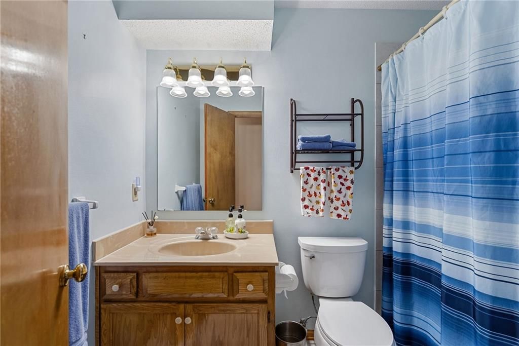 Photo 42 of 47 - 811 N Mesa Street, Olathe, KS 66061