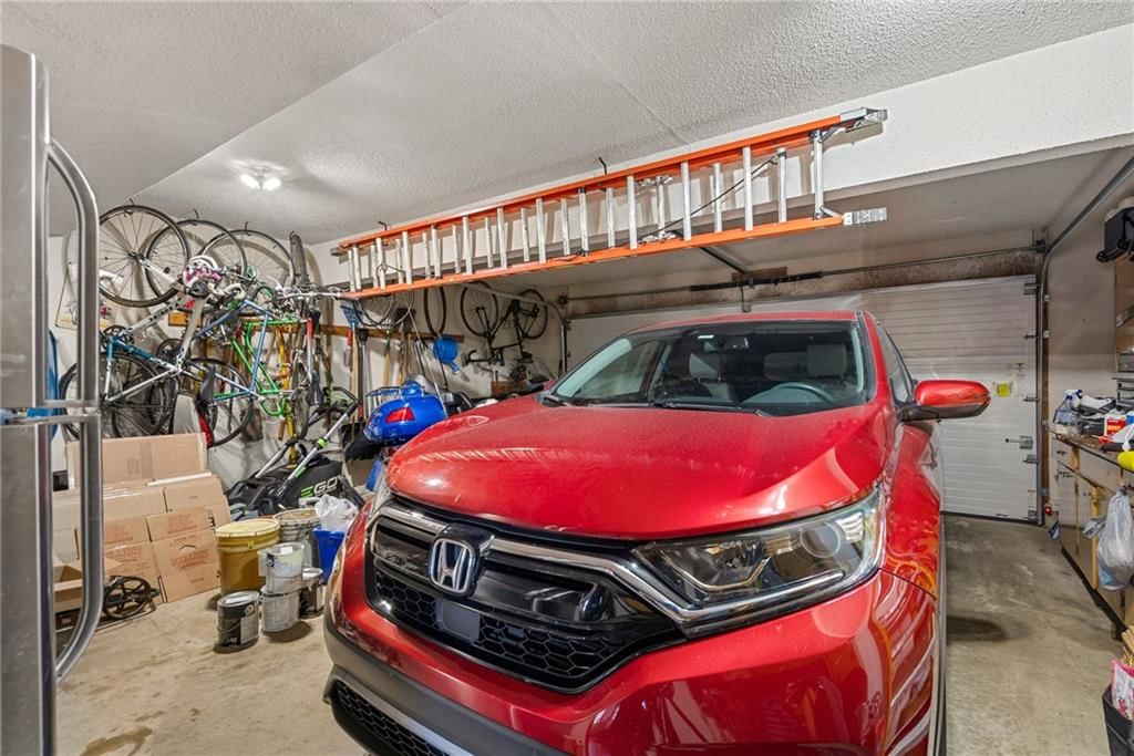 Attached garage at 811 N Mesa Street, Olathe, KS 66061