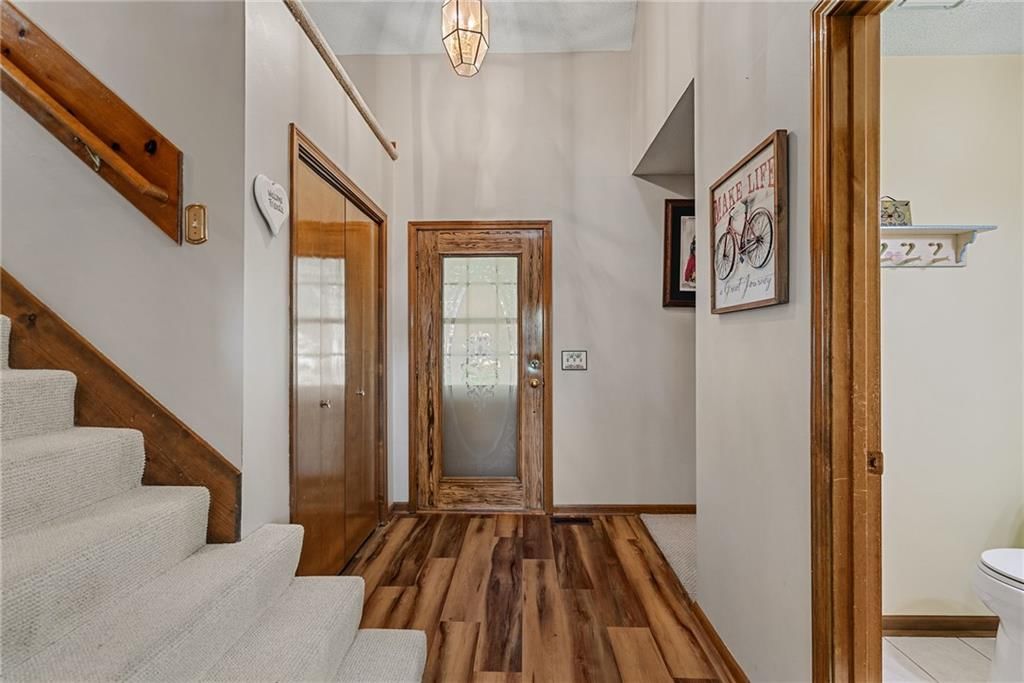 Photo 19 of 47 - 811 N Mesa Street, Olathe, KS 66061