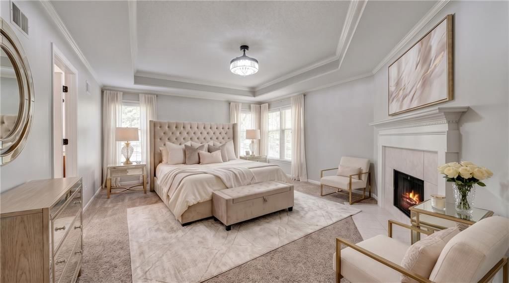 Photo 9 of 38 - 5444 W 129th Terrace, Leawood, KS 66209