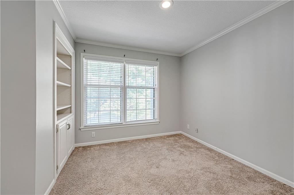 Photo 12 of 38 - 5444 W 129th Terrace, Leawood, KS 66209
