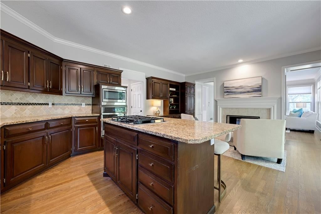 Photo 20 of 38 - 5444 W 129th Terrace, Leawood, KS 66209