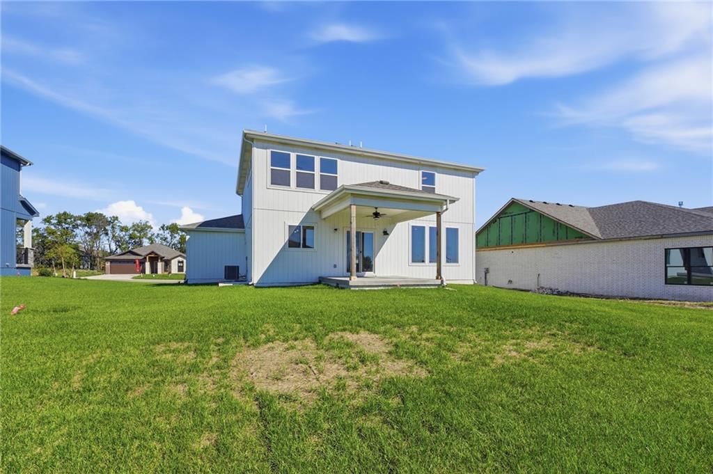 Photo 27 of 31 - 18425 W 195th Street, Spring Hill, KS 66083