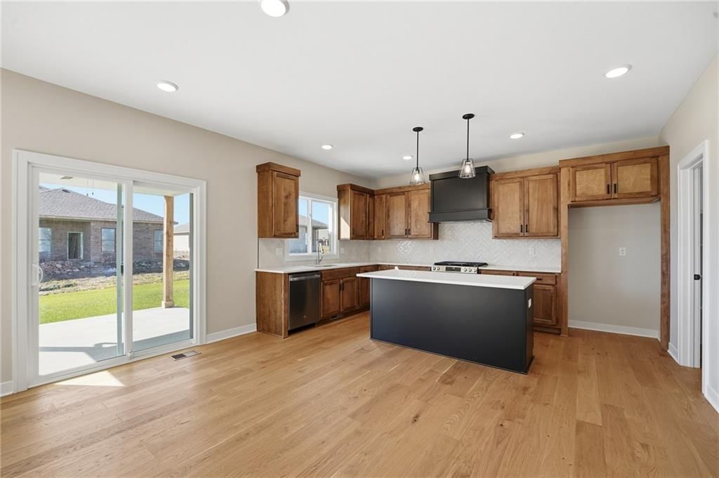 Open floor plan at 18425 W 195th Street, Spring Hill, KS 66083