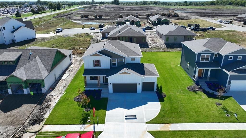 Photo 29 of 31 - 18425 W 195th Street, Spring Hill, KS 66083