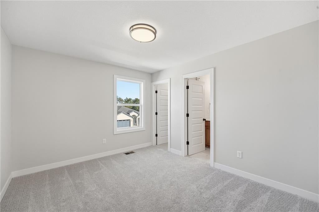Photo 21 of 31 - 18425 W 195th Street, Spring Hill, KS 66083
