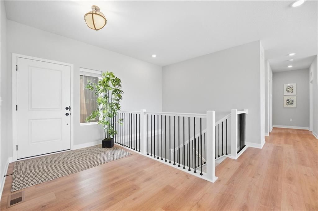 1212 SE Ranchland Drive, Lee's Summit, MO: listing photo 3