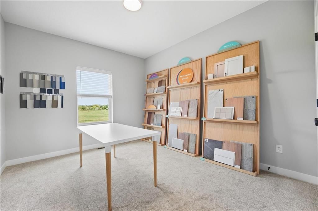 Photo 31 of 38 - 1212 SE Ranchland Drive, Lee's Summit, MO 64081