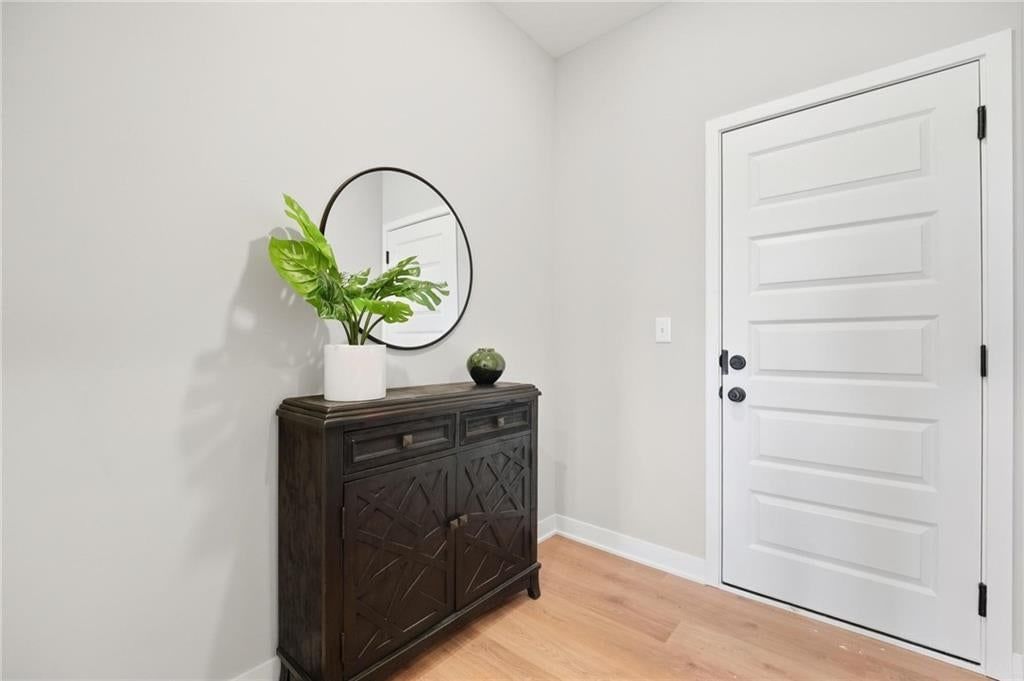 Photo 20 of 38 - 1212 SE Ranchland Drive, Lee's Summit, MO 64081