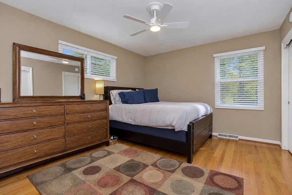 Photo 18 of 34 - 3109 W 79th Terrace, Prairie Village, KS 66208