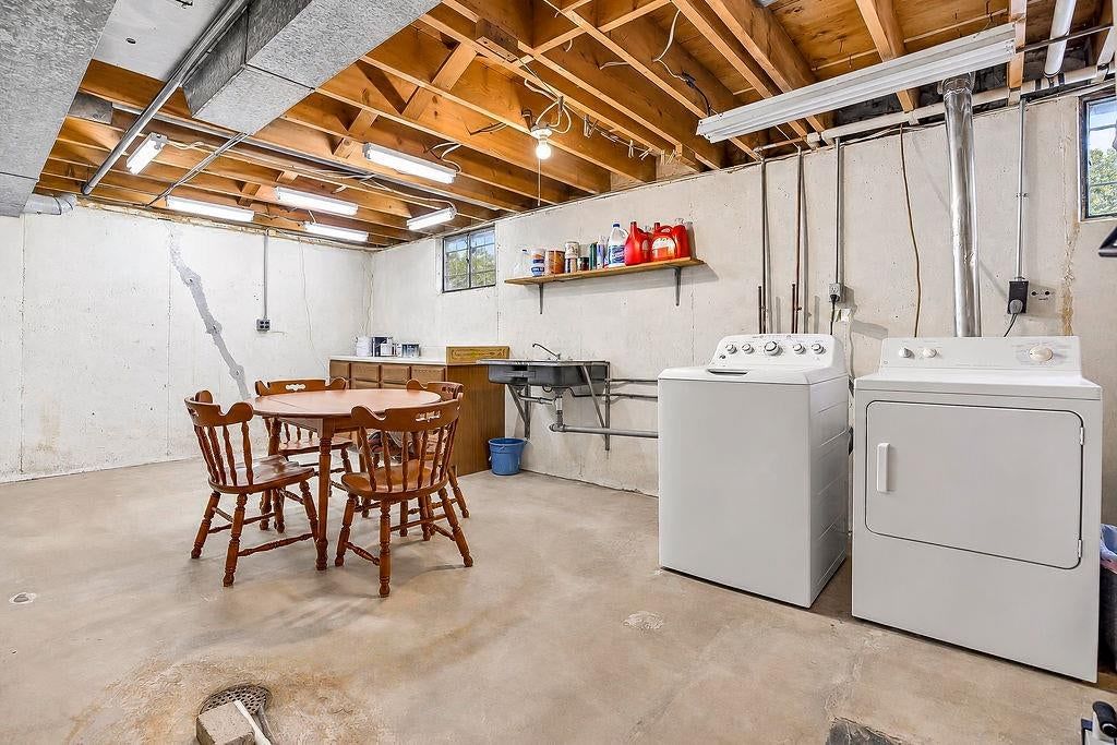 Photo 30 of 34 - 3109 W 79th Terrace, Prairie Village, KS 66208