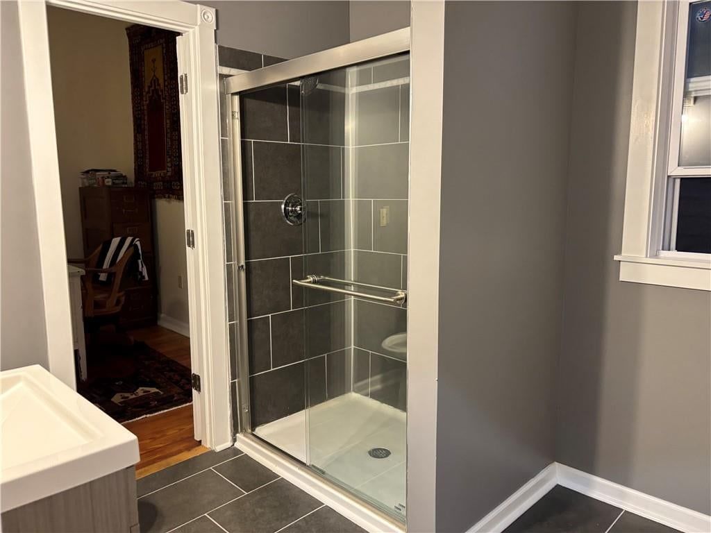 Photo 10 of 14 - 808 W 29th Street, Kansas City, MO 64108