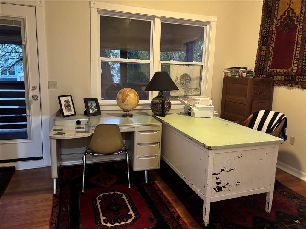 Photo 12 of 14 - 808 W 29th Street, Kansas City, MO 64108