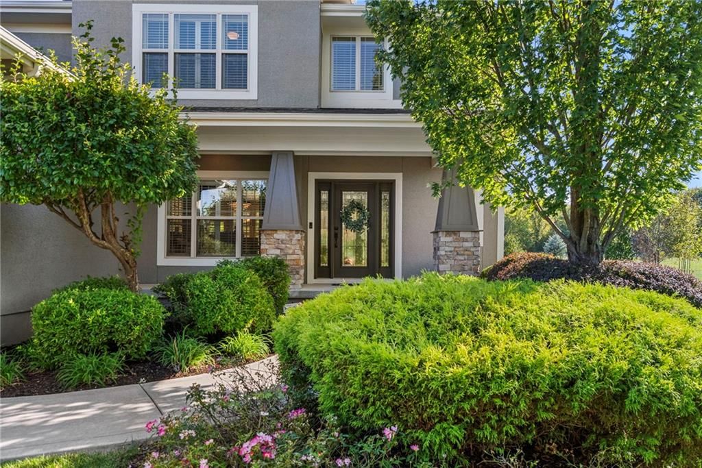 11609 W 154TH Street, Overland Park, KS: listing photo 2