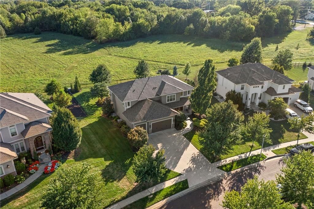 11609 W 154TH Street, Overland Park, KS: listing photo 3
