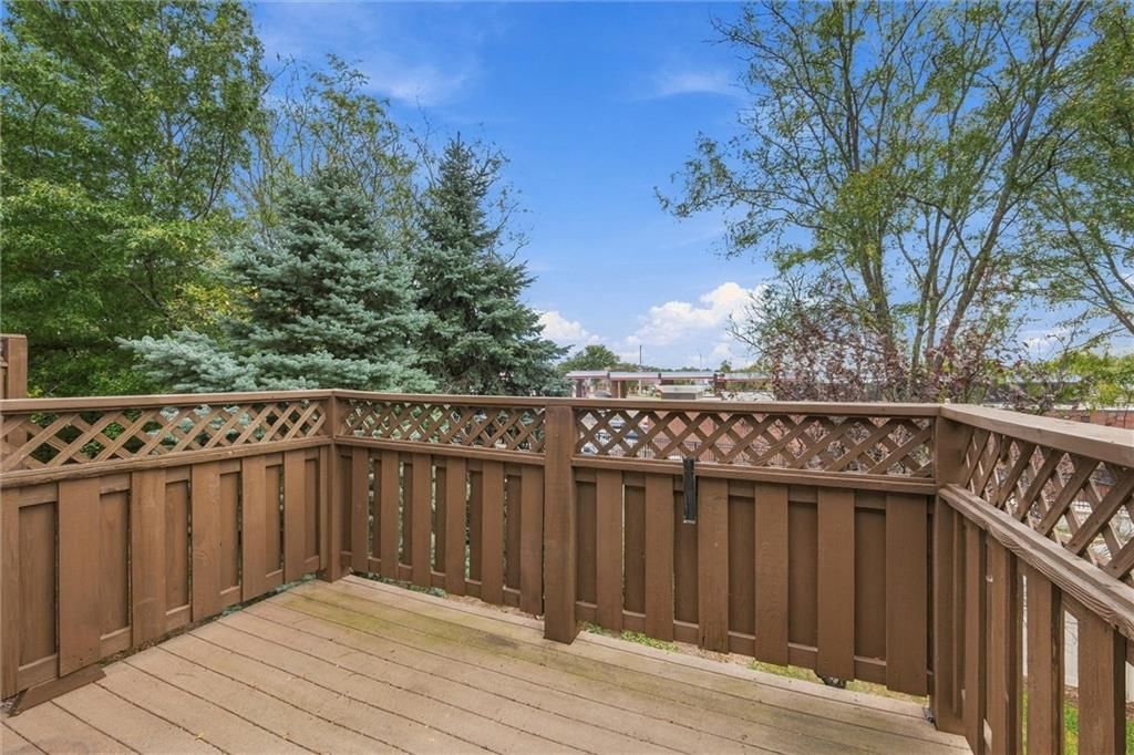 Photo 31 of 35 - 811 NE Lone Hill Drive, Lee's Summit, MO 64064