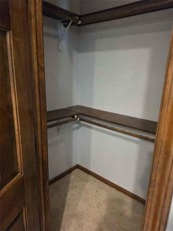 Photo 12 of 30 - 9704 N Locust Drive, Kansas City, MO 64155