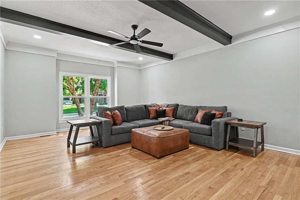 Photo 6 of 33, 5100 W 131st Street, Leawood, KS 66209