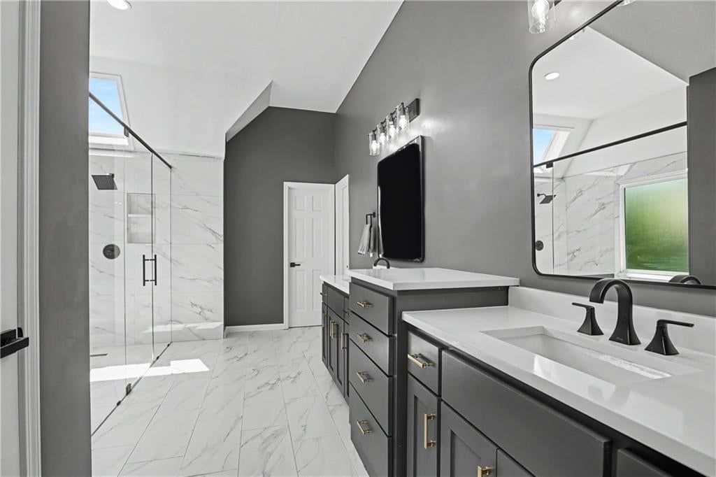 Photo 24 of 33, 5100 W 131st Street, Leawood, KS 66209