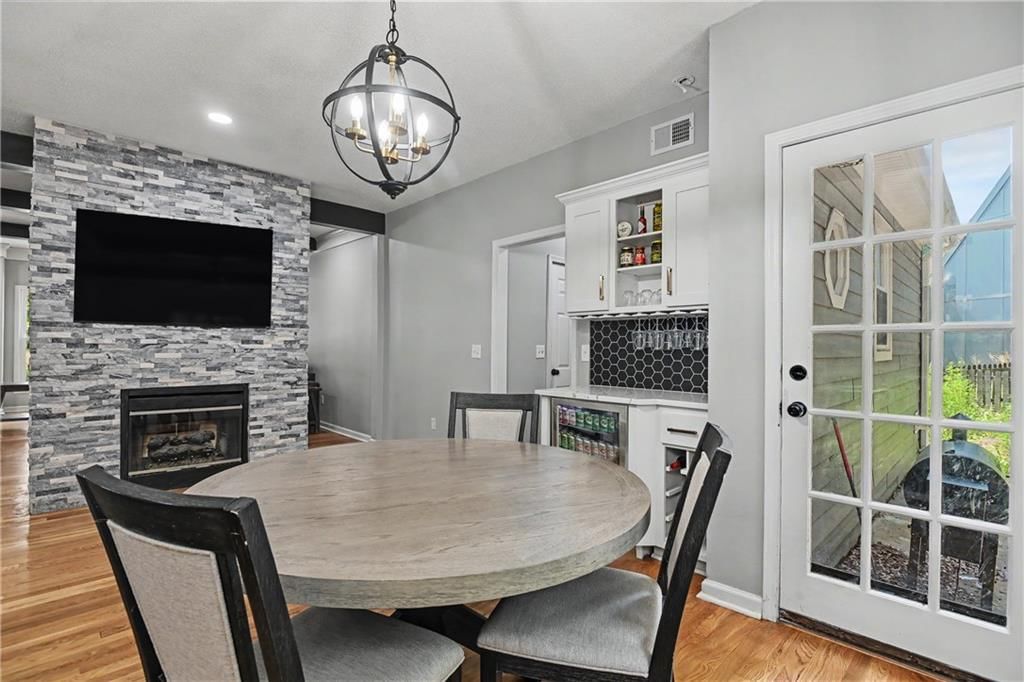 Photo 14 of 33 - 5100 W 131st Street, Leawood, KS 66209