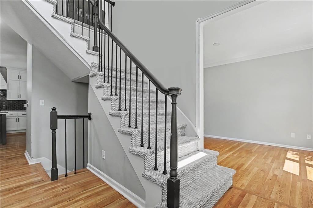 Photo 5 of 33 - 5100 W 131st Street, Leawood, KS 66209