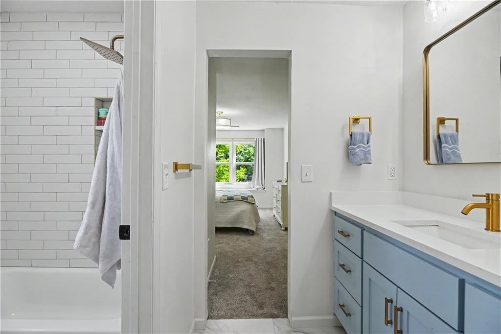 Photo 32 of 33 - 5100 W 131st Street, Leawood, KS 66209